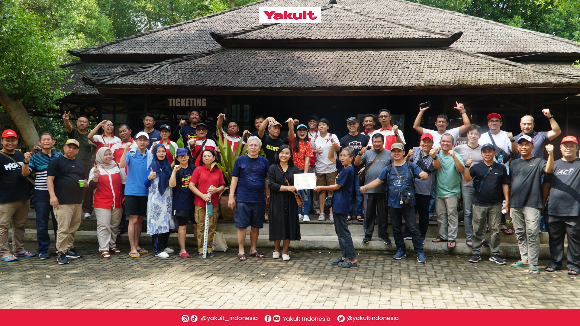 Penanaman Mangrove Yakult